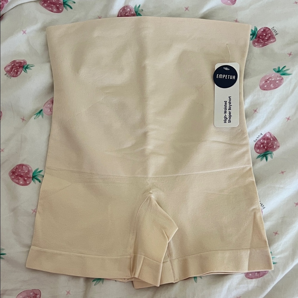 Empetua high waisted shaper boy short